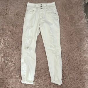 ripped jeans from the garage size 5